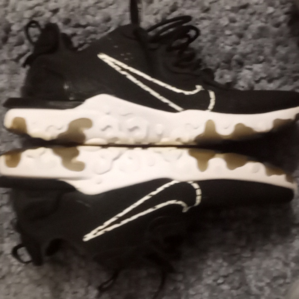 Black/white nike react size 10.5 worn a few times original box